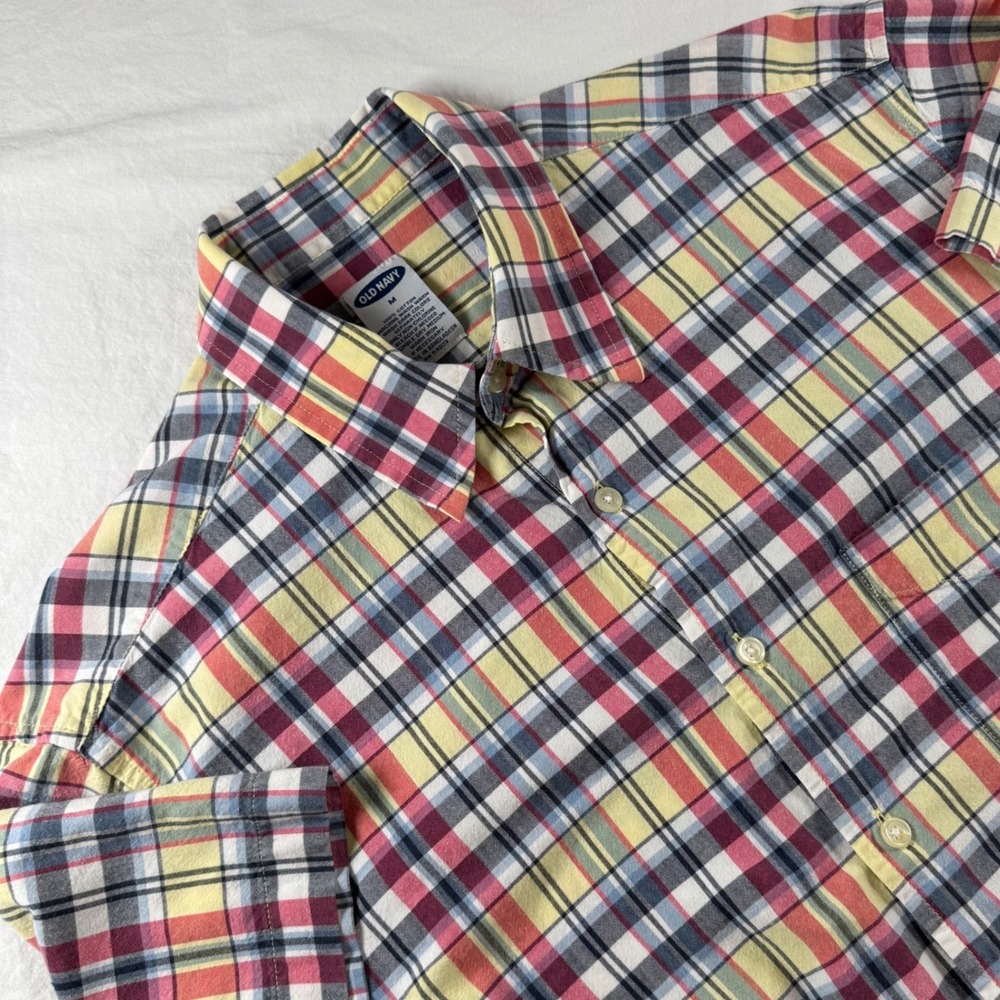 Old Navy Men's Size M Multicolor Plaid 100% Cotton Short Sleeve Button Up Shirt